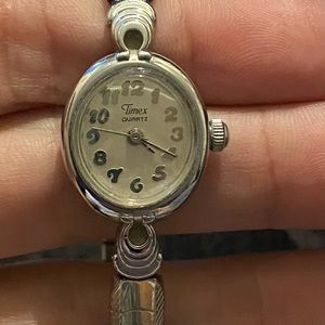 🌟HOST PICK🌟 Vintage Timex quartz watch